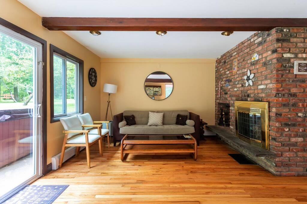 Sunset Estate In The Catskills Monticello Exterior foto