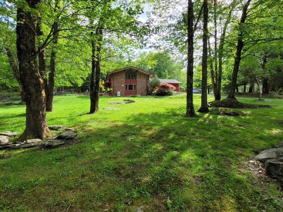 Sunset Estate In The Catskills Monticello Exterior foto