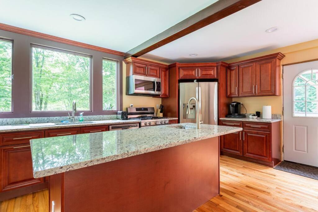 Sunset Estate In The Catskills Monticello Exterior foto