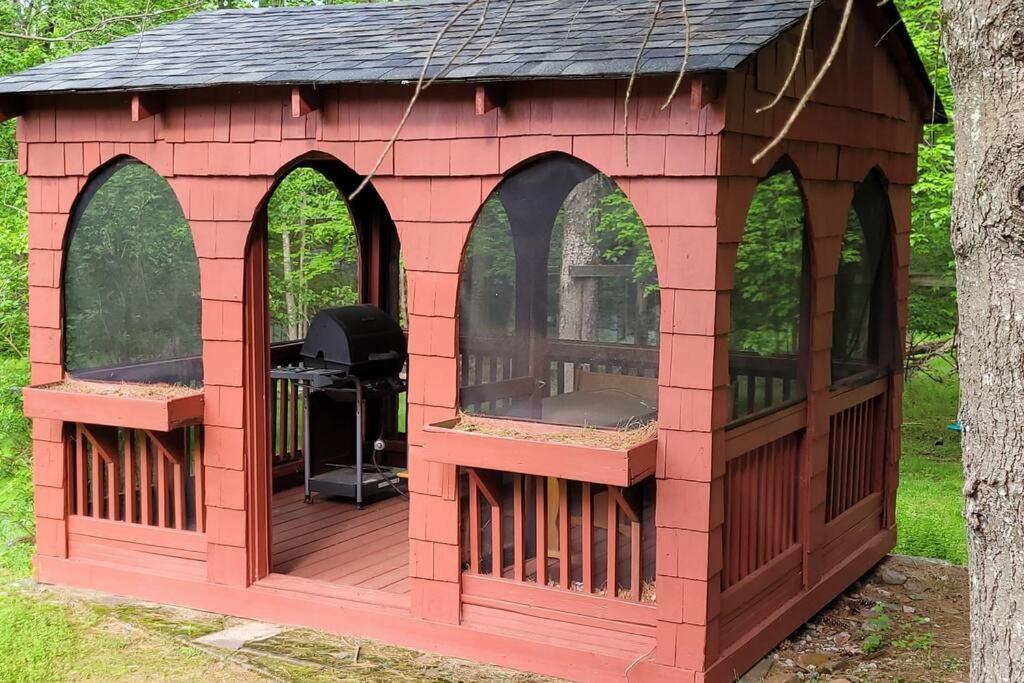 Sunset Estate In The Catskills Monticello Exterior foto
